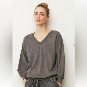 Melissa Nepton Normcore Grey V- Neck Sweater Super Soft Minimalist Casual Large